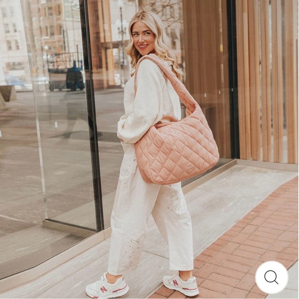 Poppy & Peonies Quilted Hobo Bag in Blush